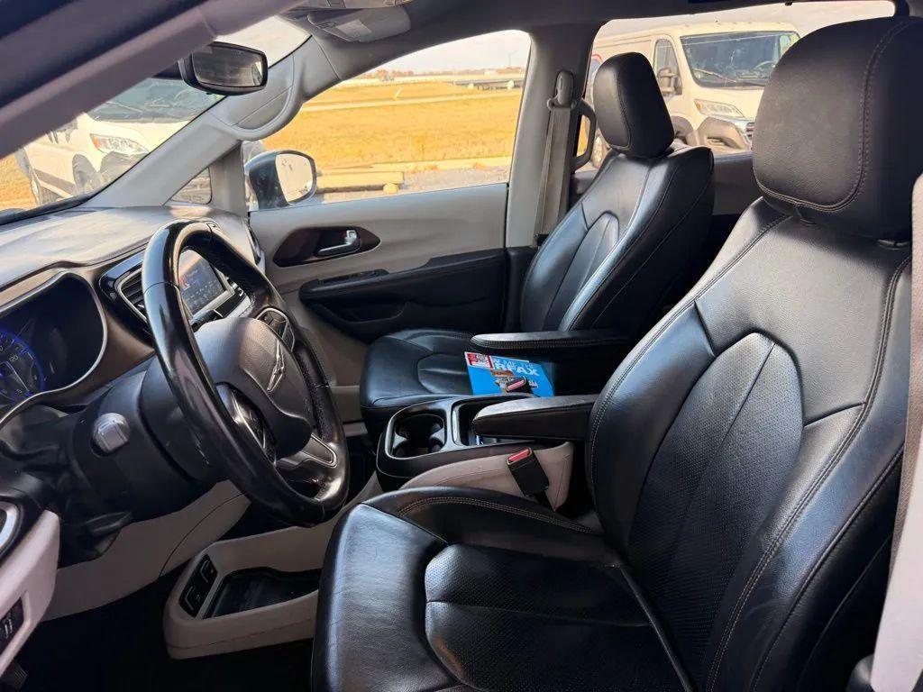 used 2018 Chrysler Pacifica car, priced at $12,500