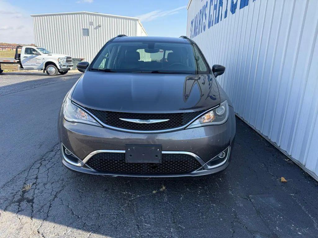 used 2018 Chrysler Pacifica car, priced at $12,500