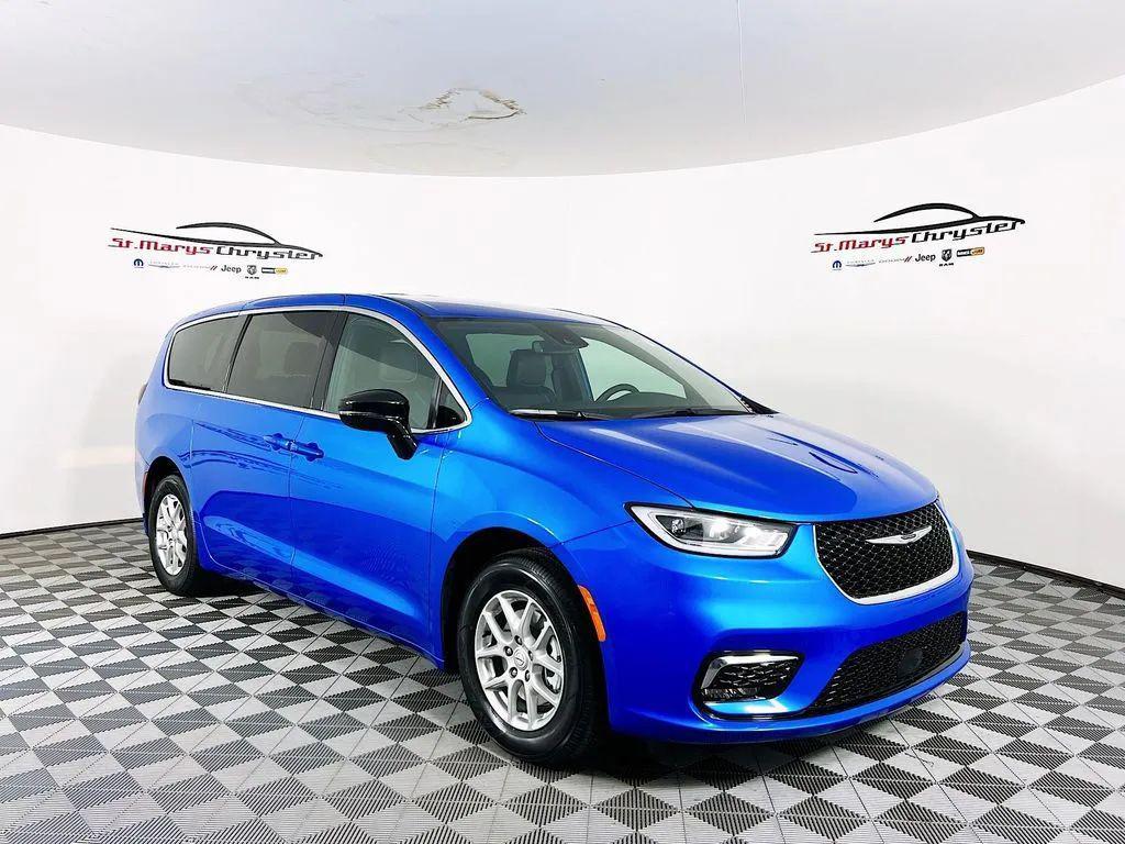 new 2026 Chrysler Pacifica car, priced at $46,360