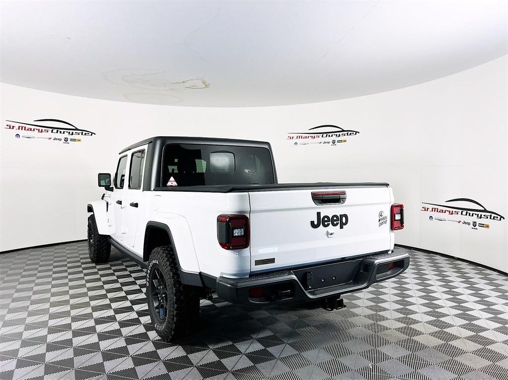 new 2024 Jeep Gladiator car