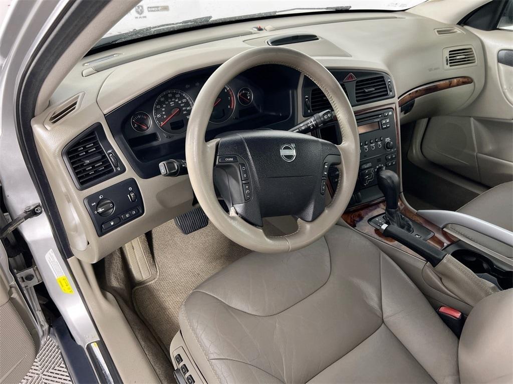 used 2006 Volvo XC70 car, priced at $4,700