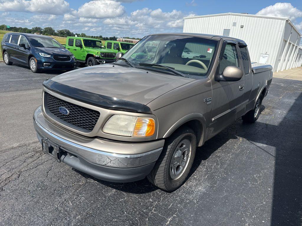 used 2001 Ford F-150 car, priced at $8,000