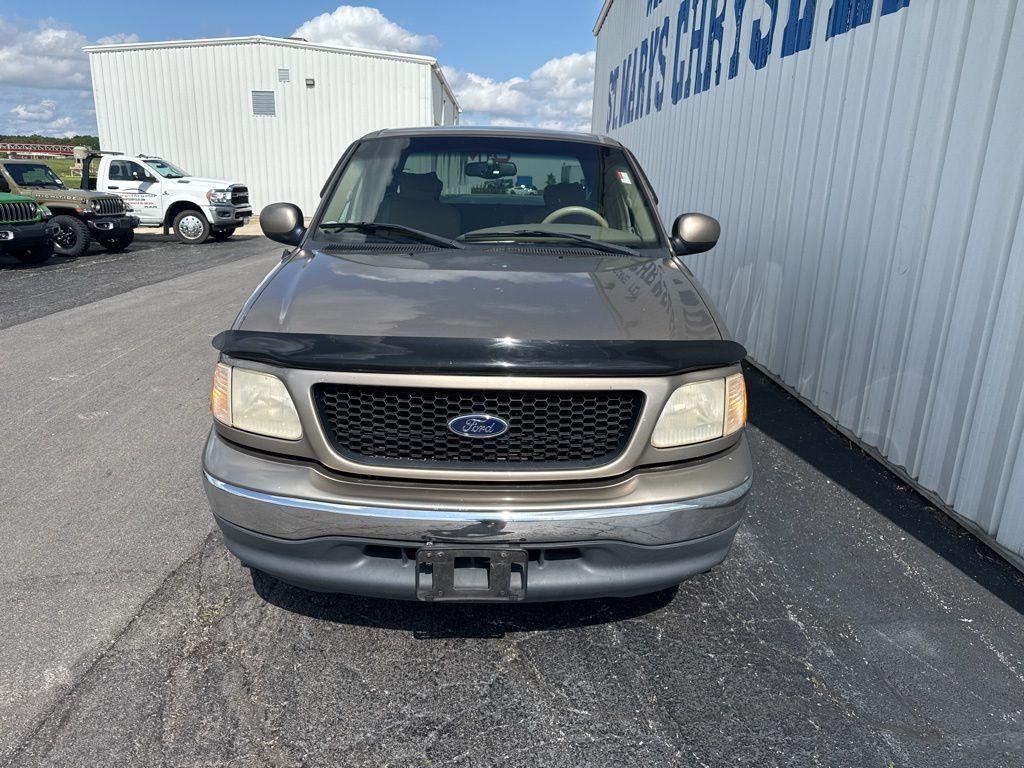 used 2001 Ford F-150 car, priced at $8,000