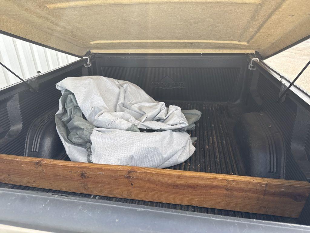 used 2001 Ford F-150 car, priced at $8,000