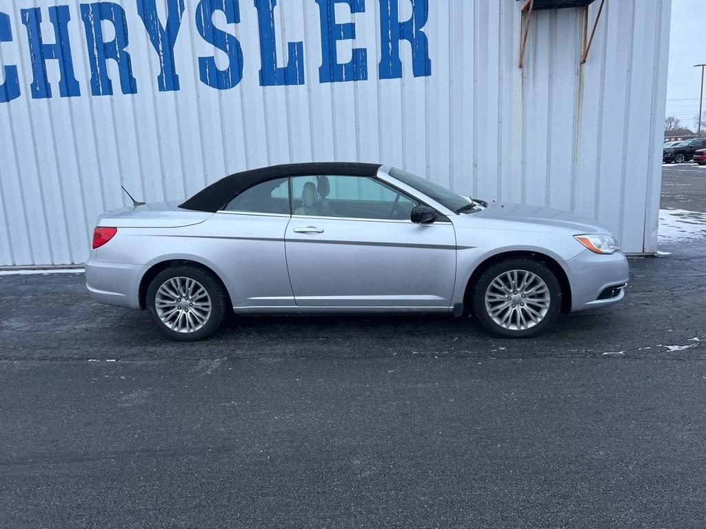 used 2011 Chrysler 200 car, priced at $9,500