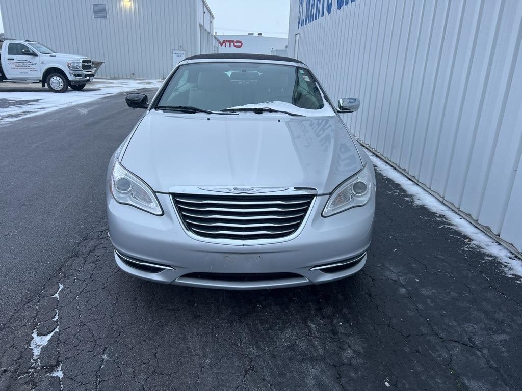 used 2011 Chrysler 200 car, priced at $9,500