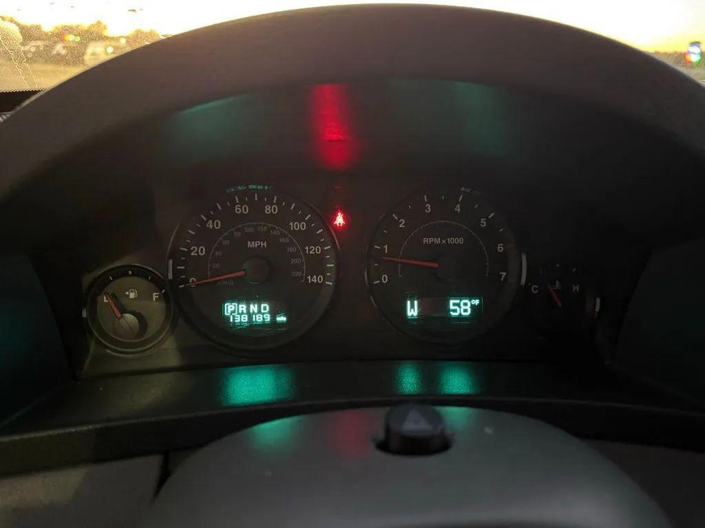 used 2006 Jeep Grand Cherokee car, priced at $8,000