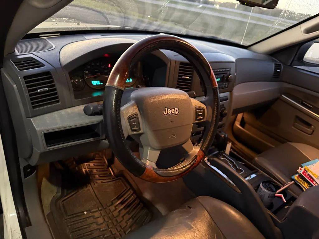 used 2006 Jeep Grand Cherokee car, priced at $8,000
