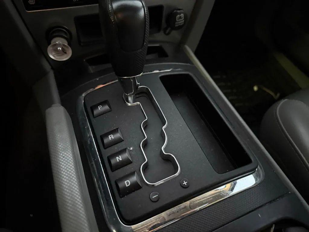 used 2006 Jeep Grand Cherokee car, priced at $8,000