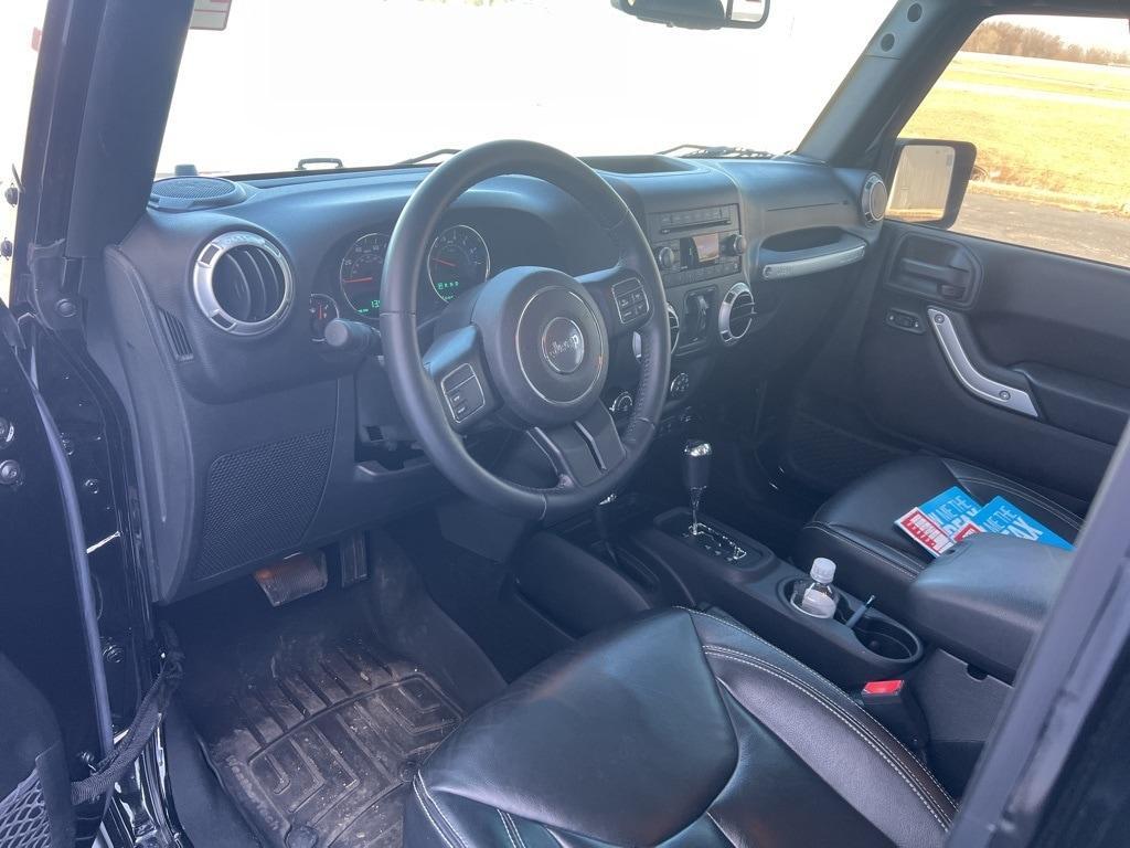 used 2015 Jeep Wrangler Unlimited car, priced at $27,500