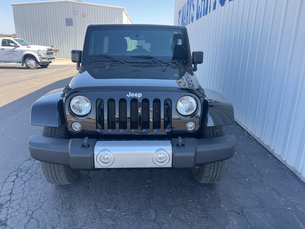 used 2015 Jeep Wrangler Unlimited car, priced at $27,500