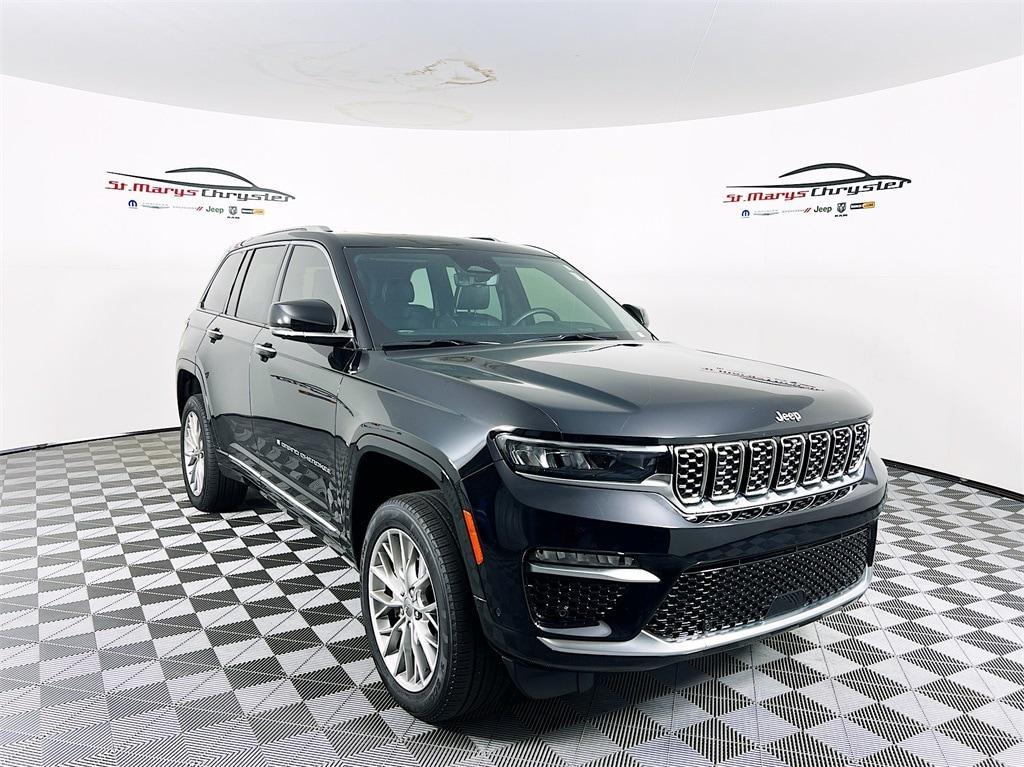 used 2022 Jeep Grand Cherokee car, priced at $46,000