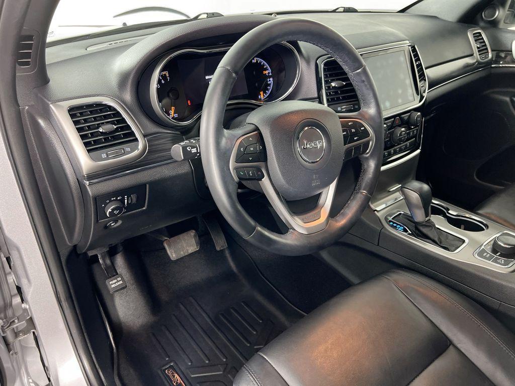 used 2020 Jeep Grand Cherokee car, priced at $25,500