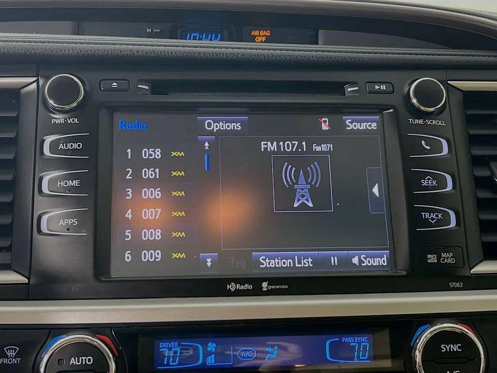 used 2015 Toyota Highlander car, priced at $14,500