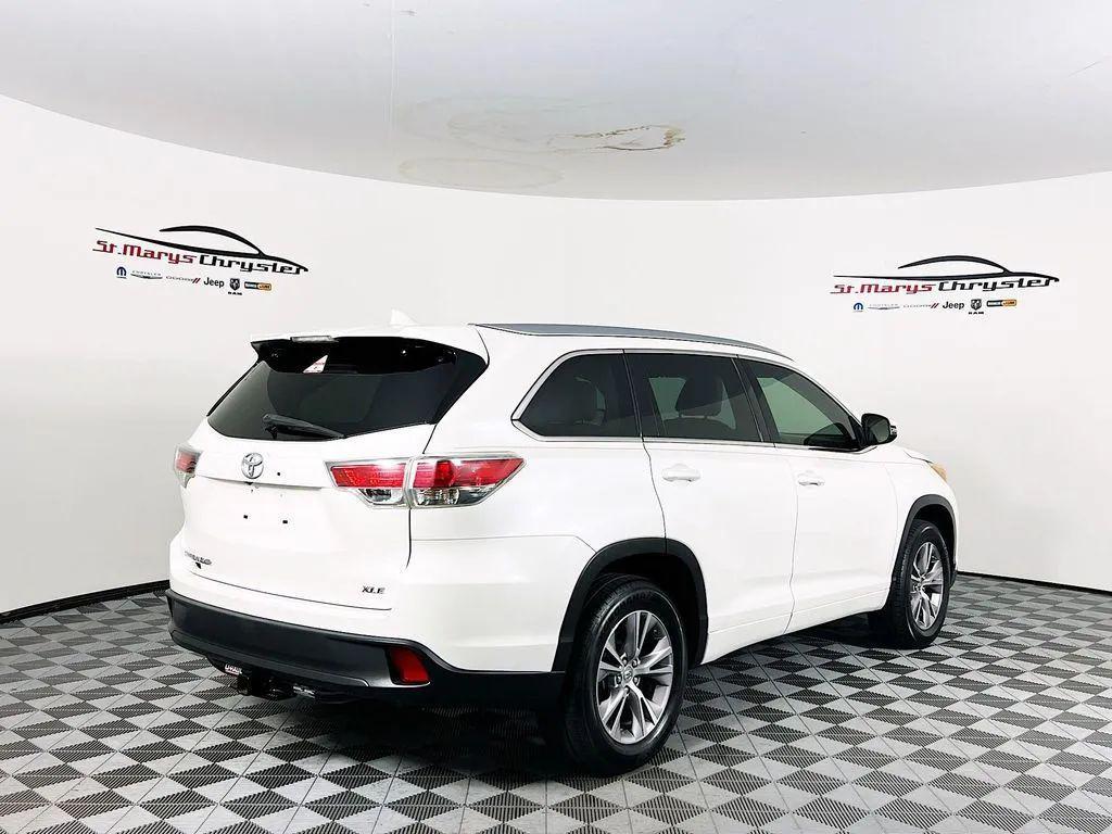 used 2015 Toyota Highlander car, priced at $14,500