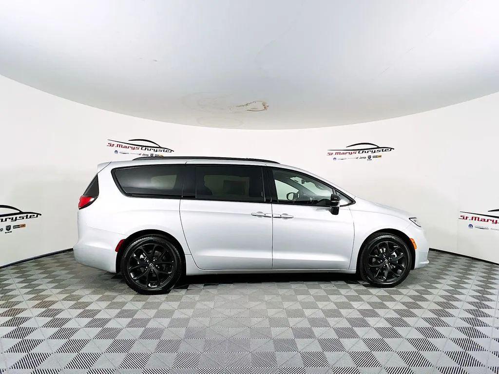 new 2026 Chrysler Pacifica car, priced at $50,480