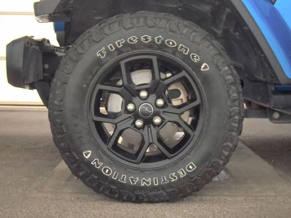 used 2024 Jeep Gladiator car, priced at $34,700