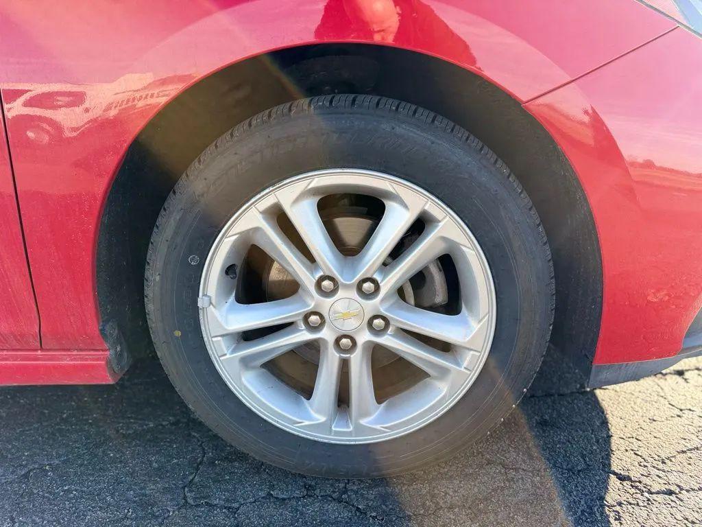 used 2016 Chevrolet Cruze car, priced at $9,200