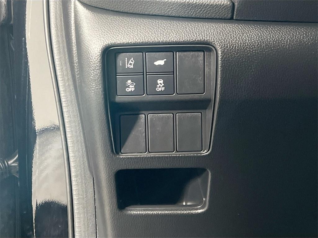 used 2018 Honda CR-V car, priced at $21,000