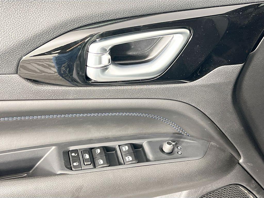 new 2025 Jeep Compass car, priced at $31,058