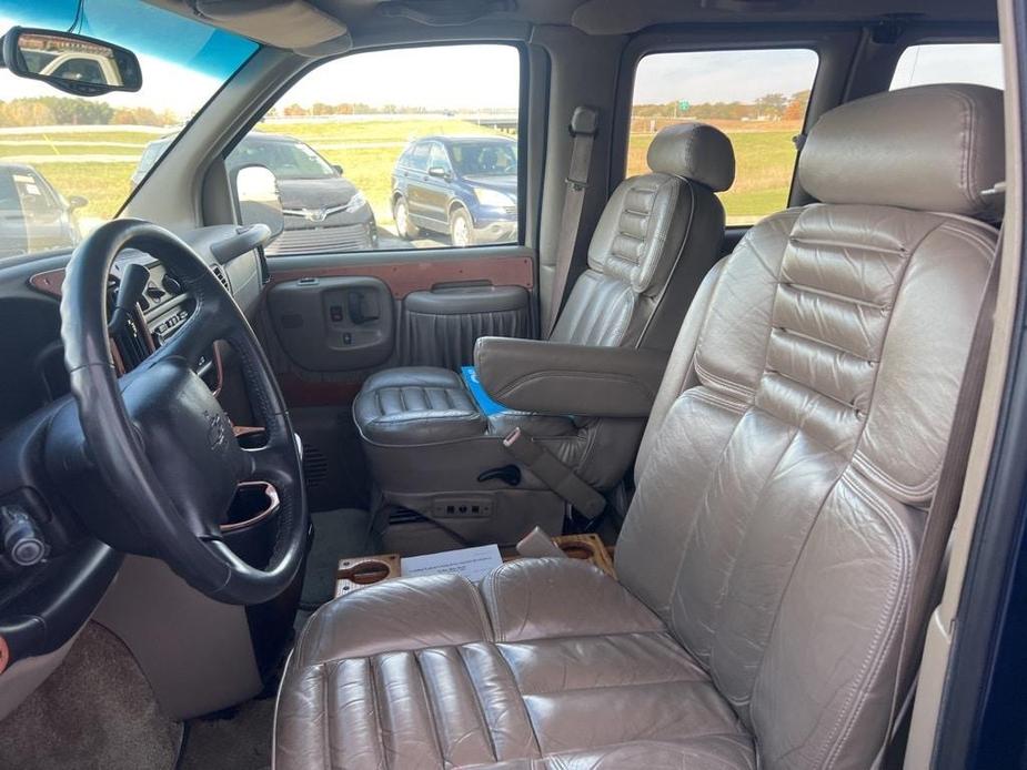 used 2002 Chevrolet Express 1500 car, priced at $7,800