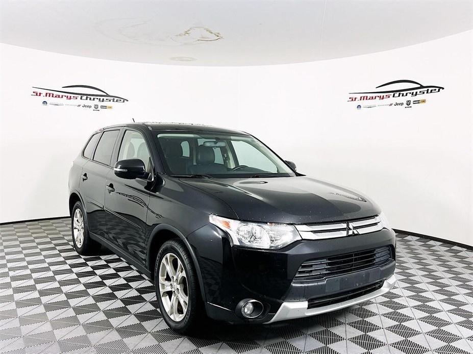 used 2015 Mitsubishi Outlander car, priced at $8,900