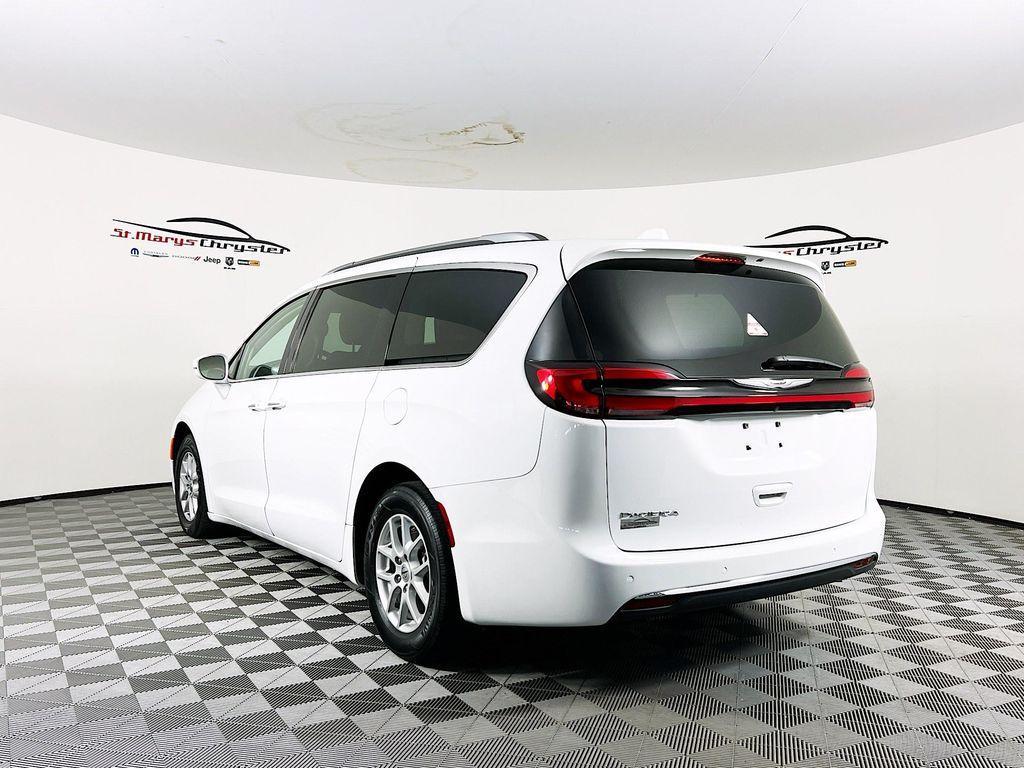 used 2021 Chrysler Pacifica car, priced at $27,500