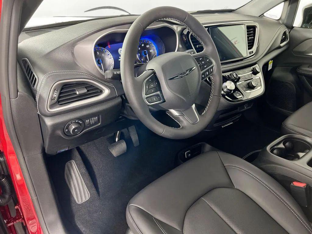 new 2026 Chrysler Pacifica car, priced at $43,776