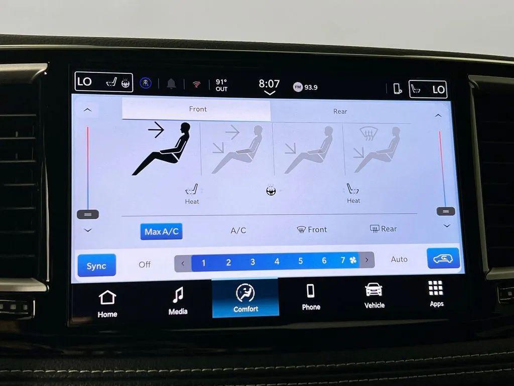 new 2026 Chrysler Pacifica car, priced at $43,776