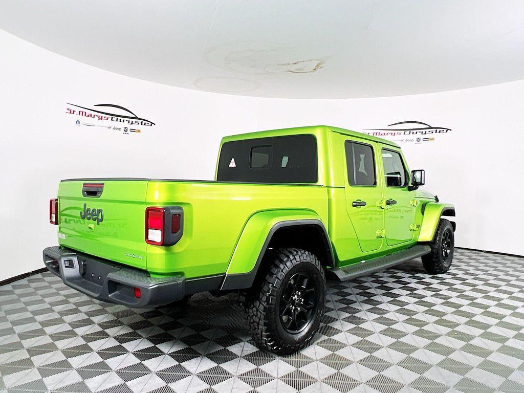 new 2025 Jeep Gladiator car, priced at $45,327