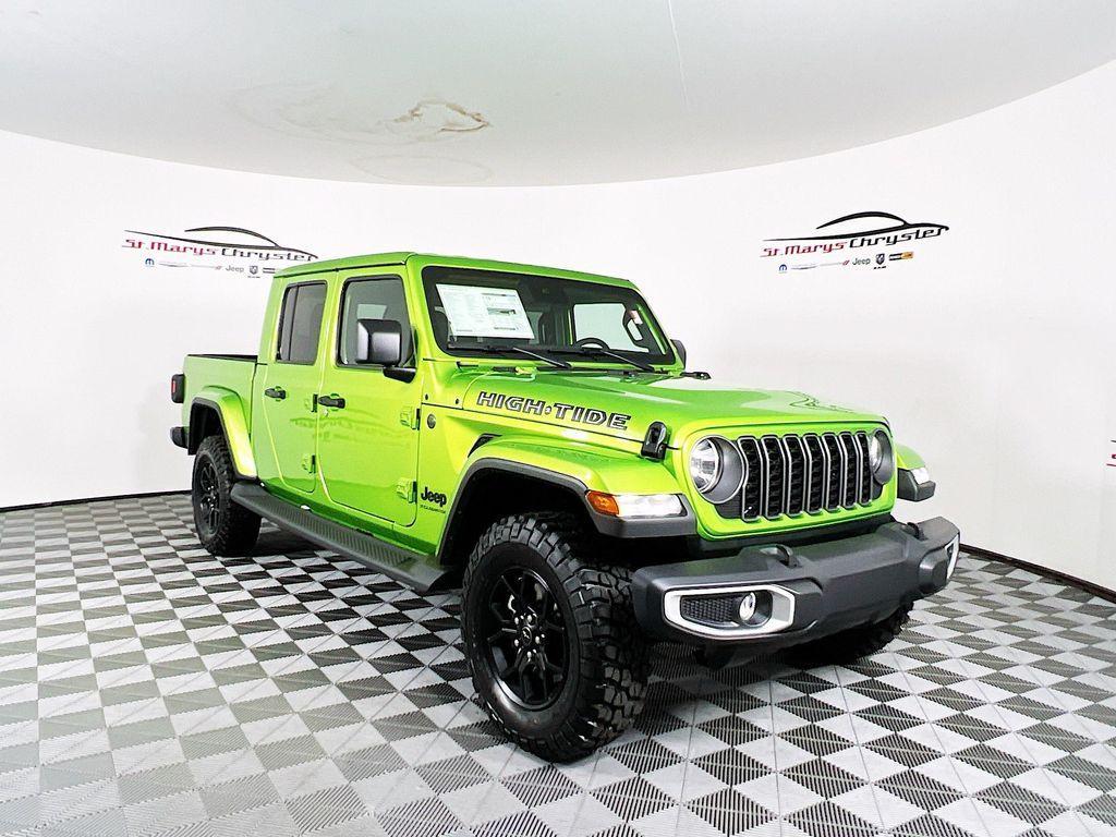 new 2025 Jeep Gladiator car, priced at $45,327
