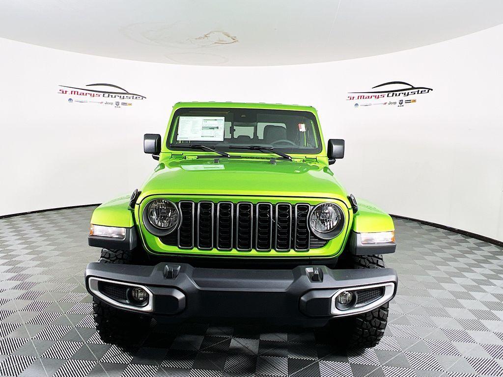 new 2025 Jeep Gladiator car, priced at $45,327