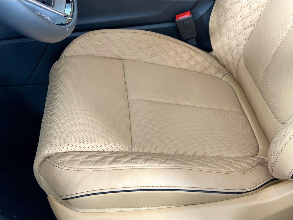 new 2025 Jeep Grand Cherokee car, priced at $58,890