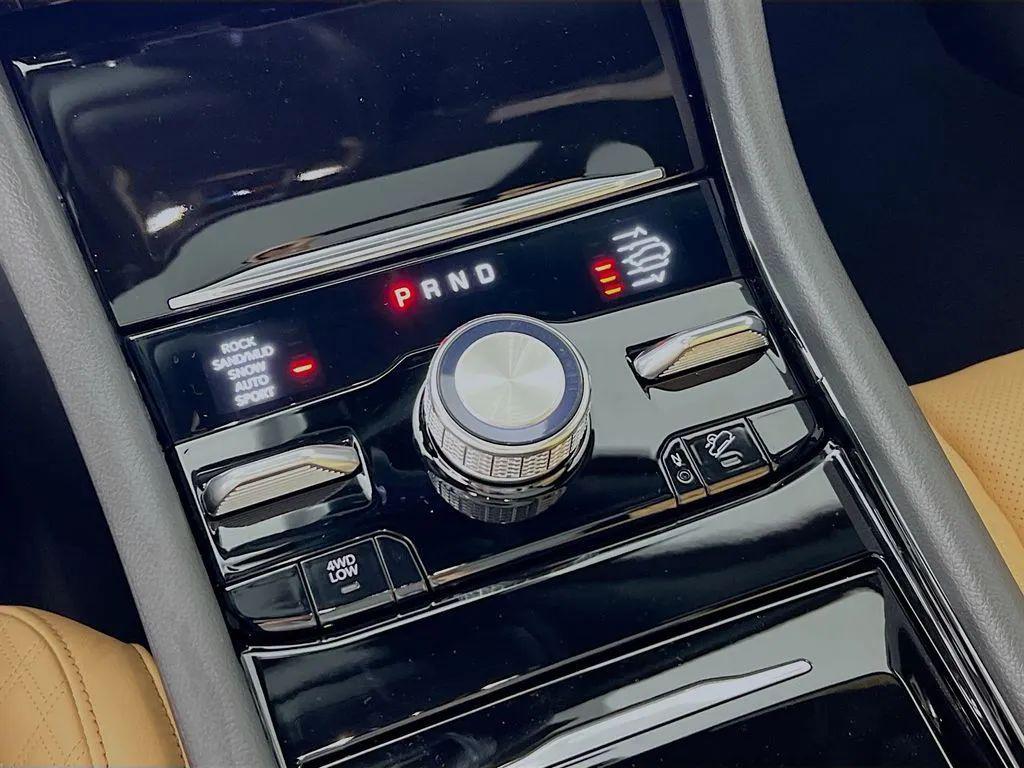 new 2025 Jeep Grand Cherokee car, priced at $63,765