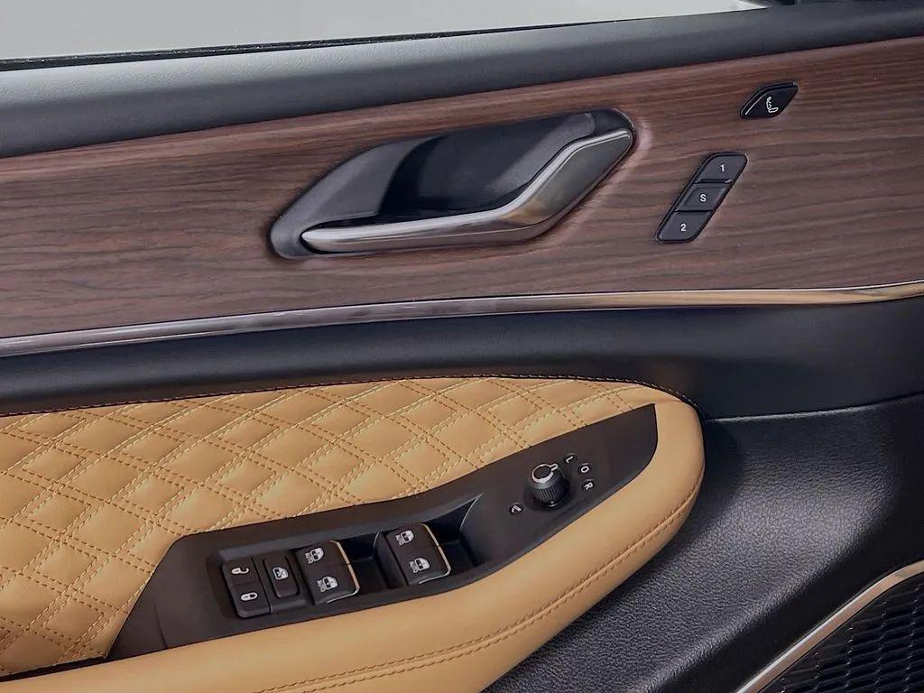 new 2025 Jeep Grand Cherokee car, priced at $63,765