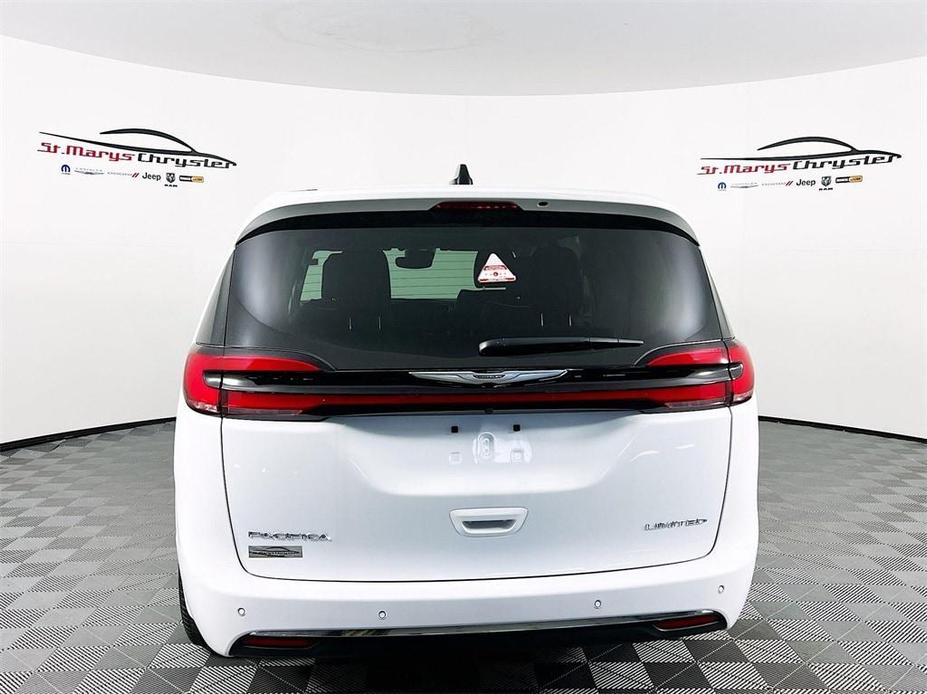 new 2024 Chrysler Pacifica car, priced at $49,175