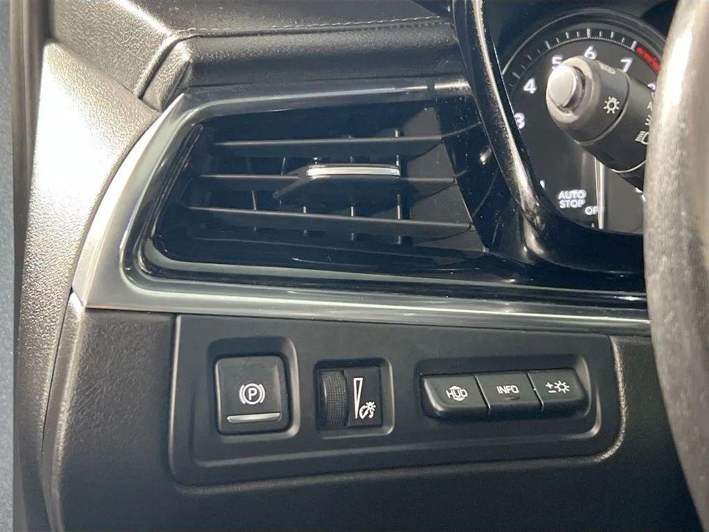 used 2020 Cadillac XT6 car, priced at $27,000