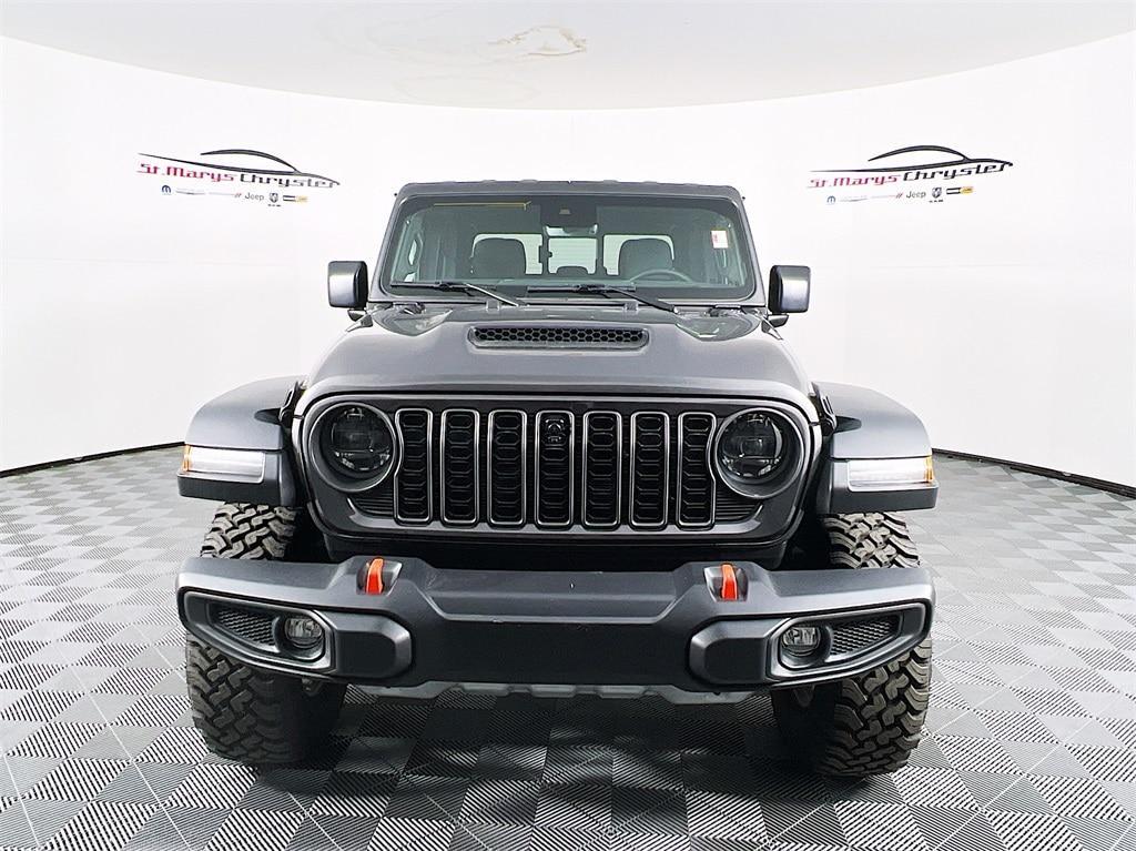 new 2024 Jeep Gladiator car