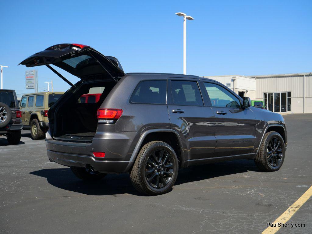 used 2018 Jeep Grand Cherokee car, priced at $21,500