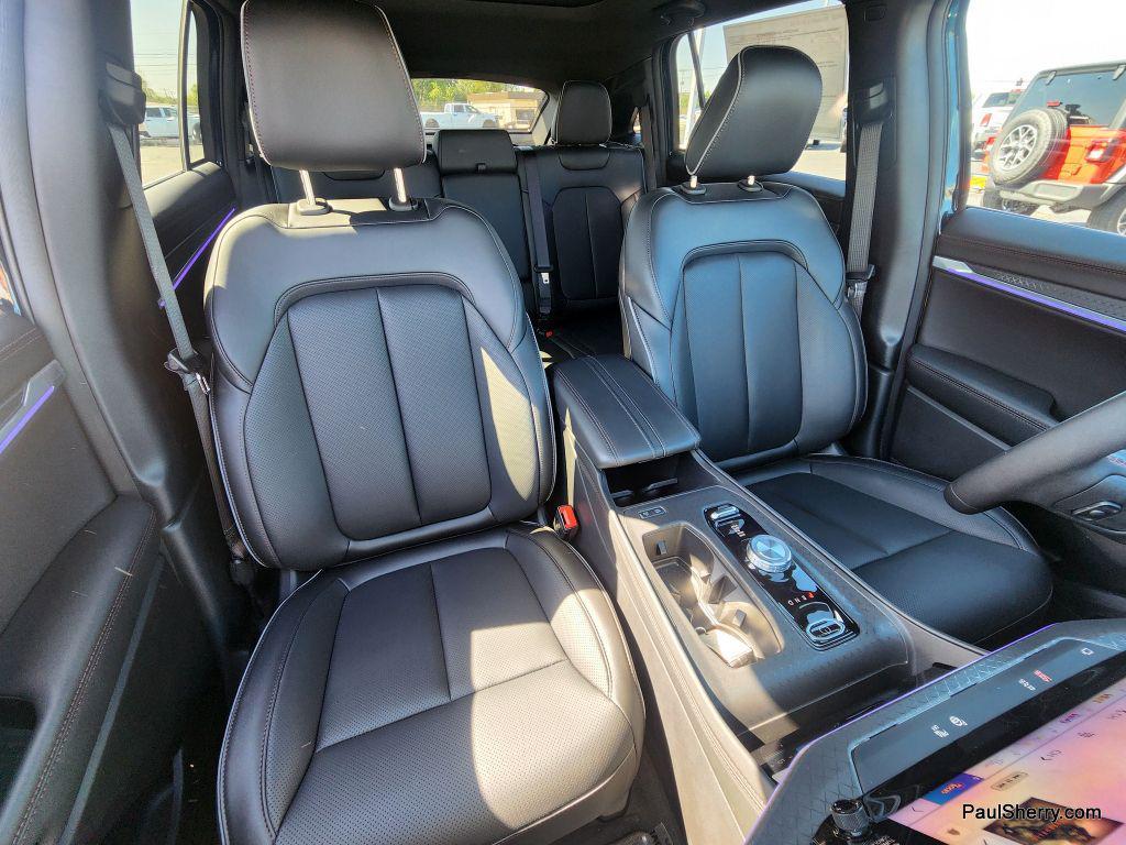 new 2025 Jeep Wagoneer S car, priced at $53,995