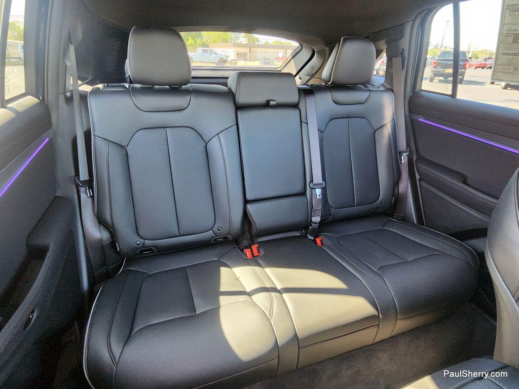 new 2025 Jeep Wagoneer S car, priced at $53,995