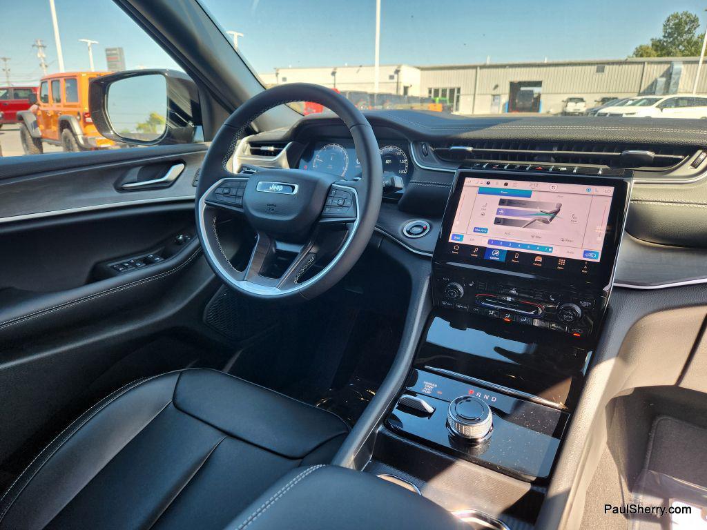 new 2025 Jeep Grand Cherokee L car, priced at $48,133