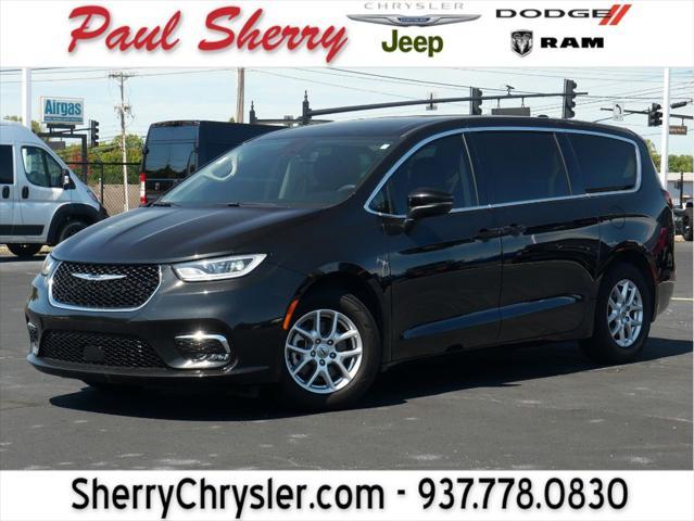 used 2023 Chrysler Pacifica car, priced at $27,995