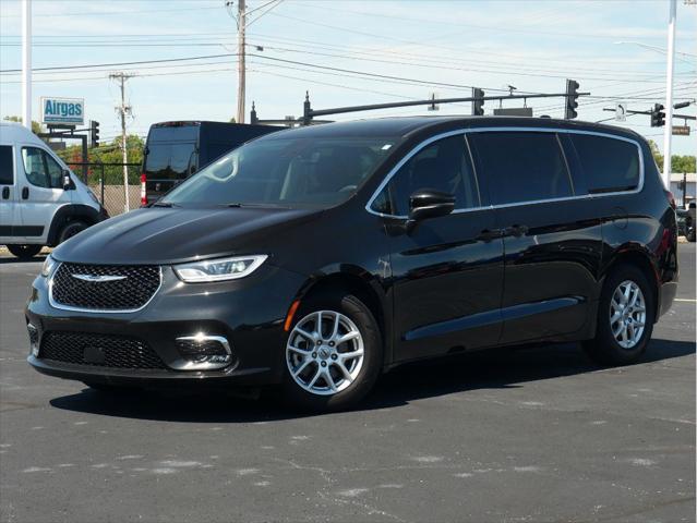 used 2023 Chrysler Pacifica car, priced at $27,995