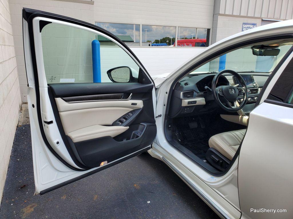 used 2021 Honda Accord Hybrid car, priced at $27,495