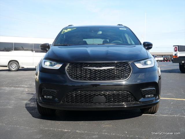 new 2024 Chrysler Pacifica car, priced at $53,995