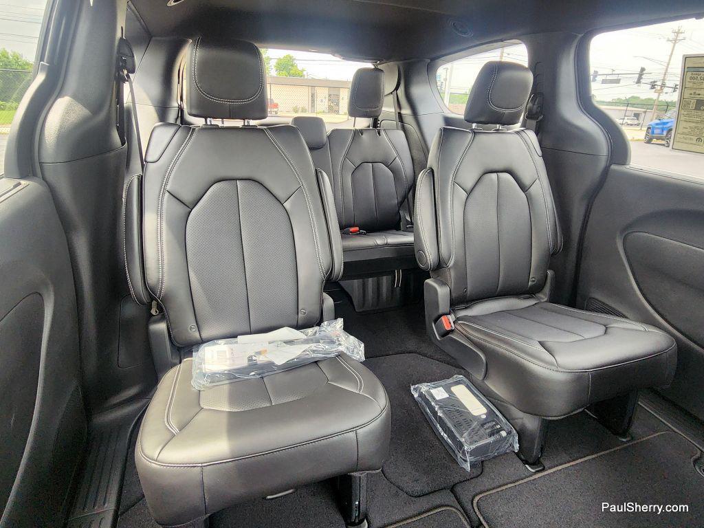 new 2025 Chrysler Voyager car, priced at $39,995