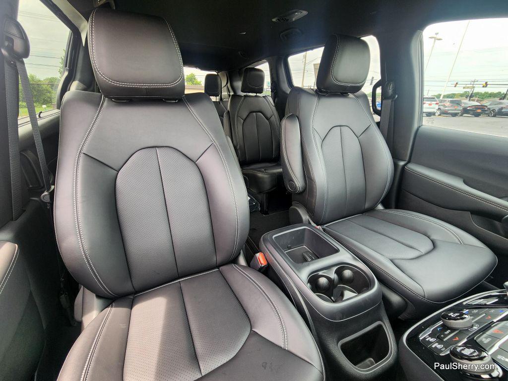 new 2025 Chrysler Voyager car, priced at $39,995