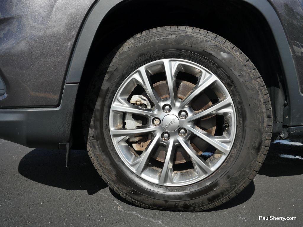 used 2021 Jeep Cherokee car, priced at $20,224