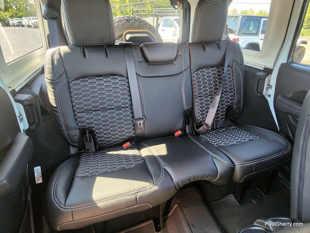 new 2025 Jeep Wrangler car, priced at $69,995